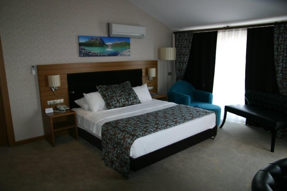 Marina Boutique Hotel 페티예 외부 사진