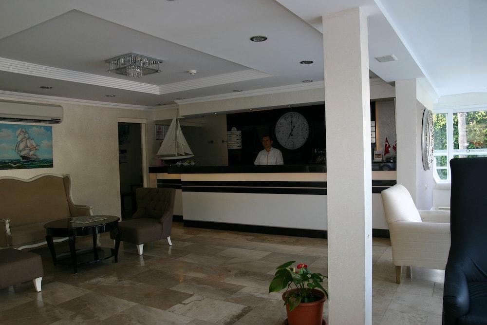 Marina Boutique Hotel 페티예 외부 사진